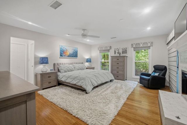 1061 Winding Branch Circle, Dunwoody, GA 30338