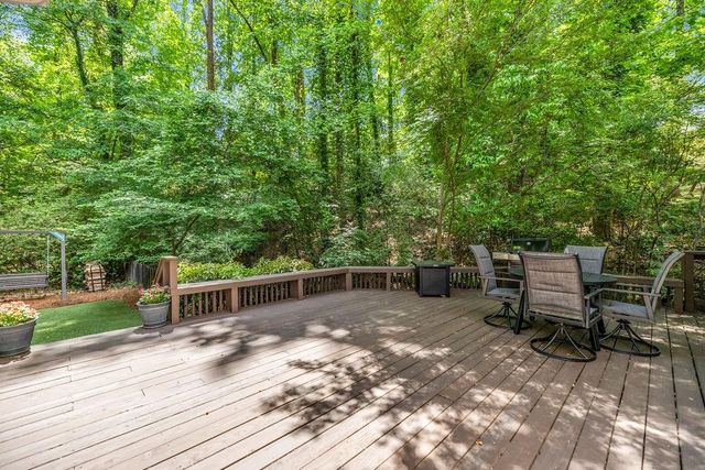 1061 Winding Branch Circle, Dunwoody, GA 30338