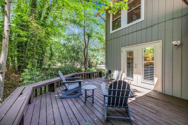 1061 Winding Branch Circle, Dunwoody, GA 30338
