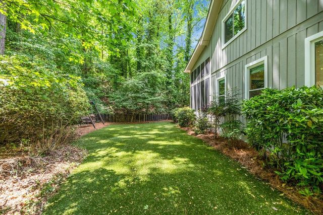 1061 Winding Branch Circle, Dunwoody, GA 30338