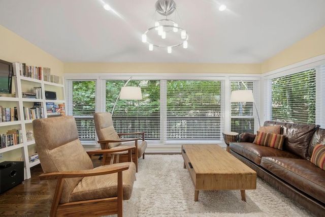 1061 Winding Branch Circle, Dunwoody, GA 30338