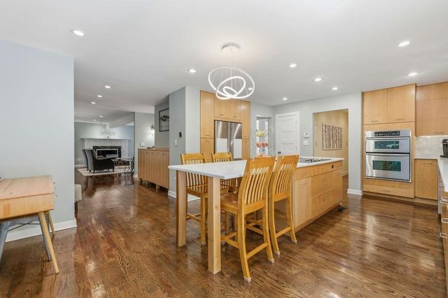 1061 Winding Branch Circle, Dunwoody, GA 30338