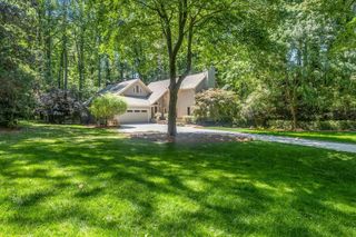 1061 Winding Branch Circle, Dunwoody, GA 30338