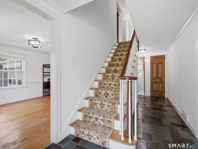 2409 Albany Avenue, West Hartford, CT 06117