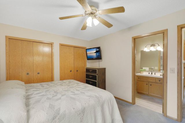 1101 Lavon Lane, Burnsville, MN 55306
