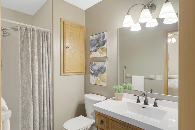 1101 Lavon Lane, Burnsville, MN 55306