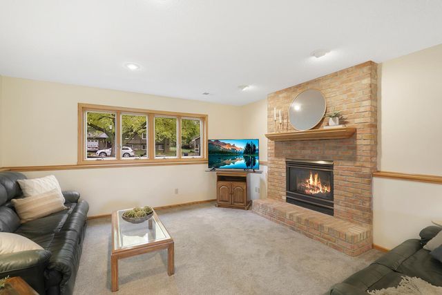 1101 Lavon Lane, Burnsville, MN 55306