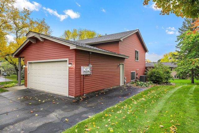 1101 Lavon Lane, Burnsville, MN 55306