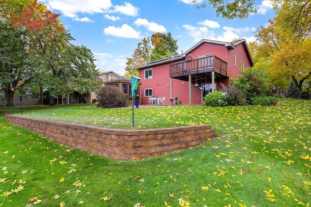 1101 Lavon Lane, Burnsville, MN 55306