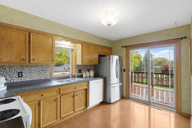 1101 Lavon Lane, Burnsville, MN 55306