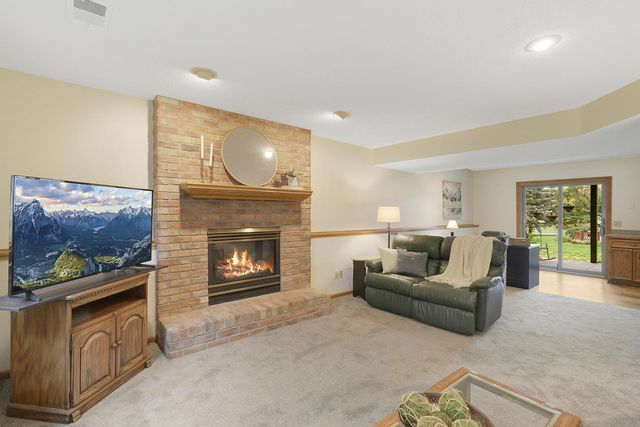 1101 Lavon Lane, Burnsville, MN 55306