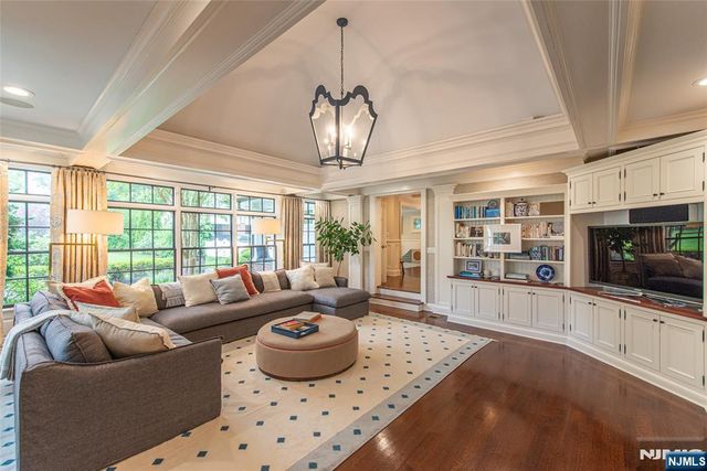 412 Ridgewood Avenue, Glen Ridge, NJ 07028