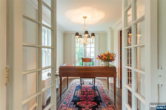 412 Ridgewood Avenue, Glen Ridge, NJ 07028