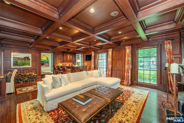 412 Ridgewood Avenue, Glen Ridge, NJ 07028