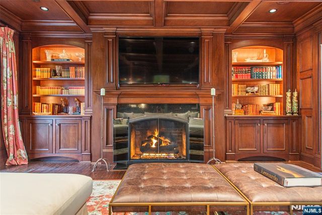 412 Ridgewood Avenue, Glen Ridge, NJ 07028