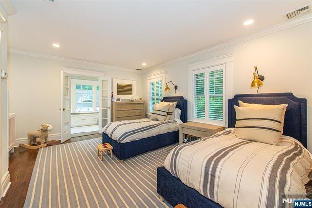 412 Ridgewood Avenue, Glen Ridge, NJ 07028