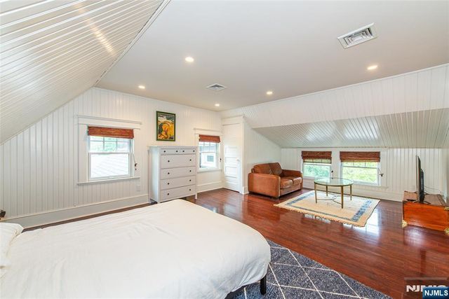 412 Ridgewood Avenue, Glen Ridge, NJ 07028