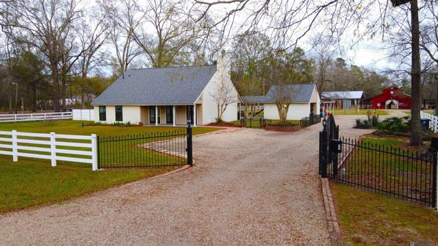 7850 Droze Rd, Greenwell Springs, LA 70739