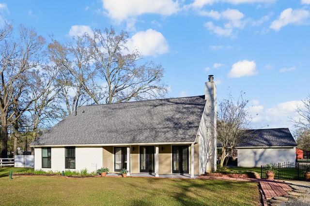 7850 Droze Rd, Greenwell Springs, LA 70739