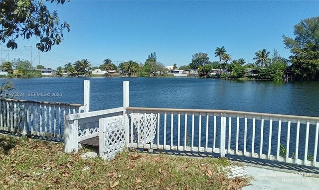 21821 S Heritage Cir 1, Pembroke Pines, FL 33029