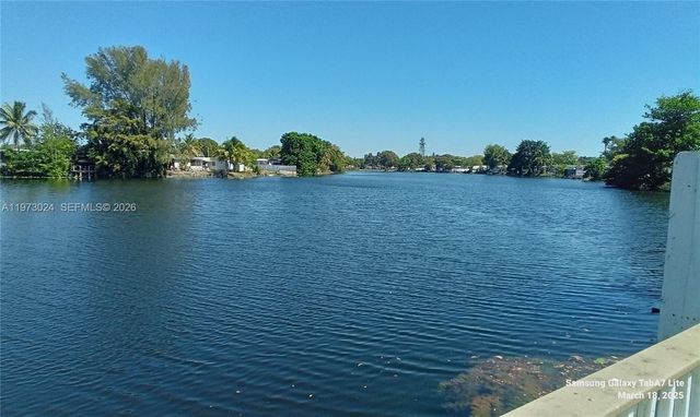 21821 S Heritage Cir 1, Pembroke Pines, FL 33029