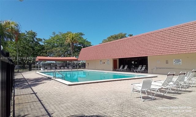 21821 S Heritage Cir 1, Pembroke Pines, FL 33029