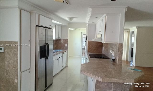 21821 S Heritage Cir 1, Pembroke Pines, FL 33029