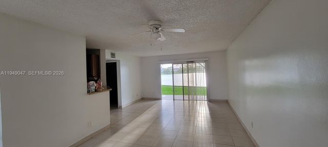 3469 NW 44th St 103, Oakland Park, FL 33309