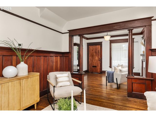 5025 Ne 6TH Ave, Portland, OR 97211