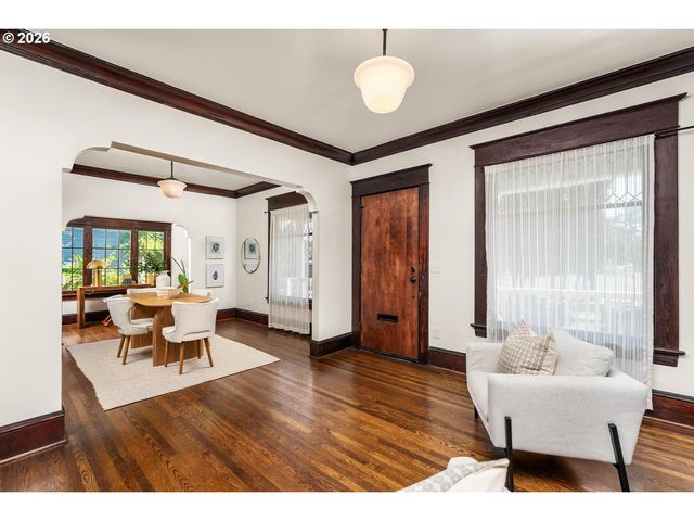 5025 Ne 6TH Ave, Portland, OR 97211