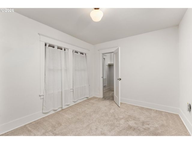 5025 Ne 6TH Ave, Portland, OR 97211