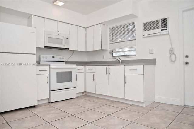 2206 Fillmore St 2, Hollywood, FL 33020