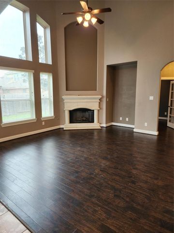 5918 Vinland Shores Court, Spring, TX 77379