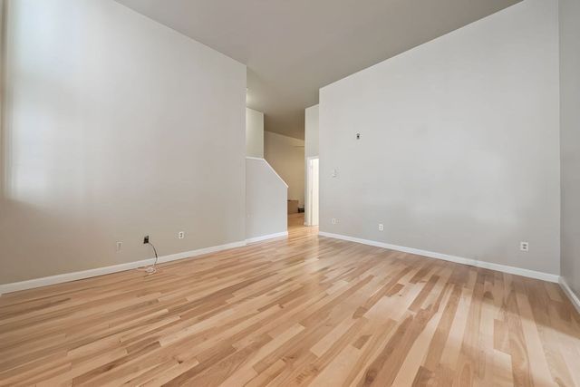 350 West Fourth Street 209, Boston, MA 02127