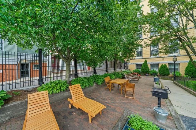 350 West Fourth Street 209, Boston, MA 02127