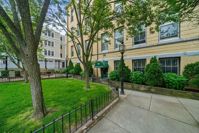 350 West Fourth Street 209, Boston, MA 02127