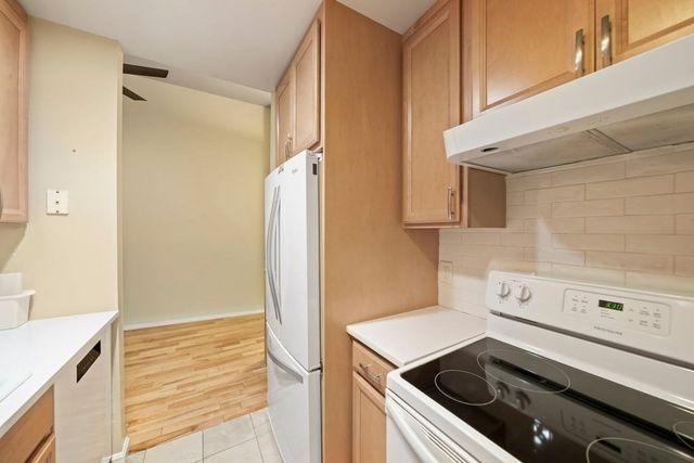 350 West Fourth Street 209, Boston, MA 02127