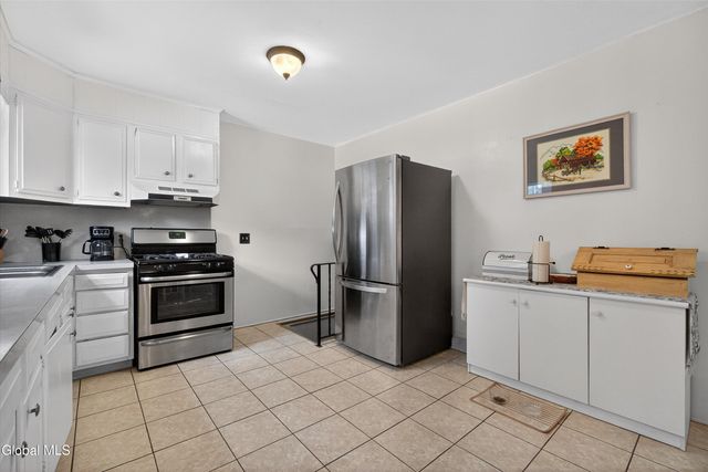 971 Kings Road, Colonie, NY 12303