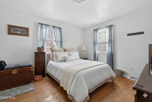 971 Kings Road, Colonie, NY 12303