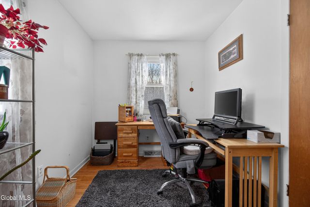 971 Kings Road, Colonie, NY 12303