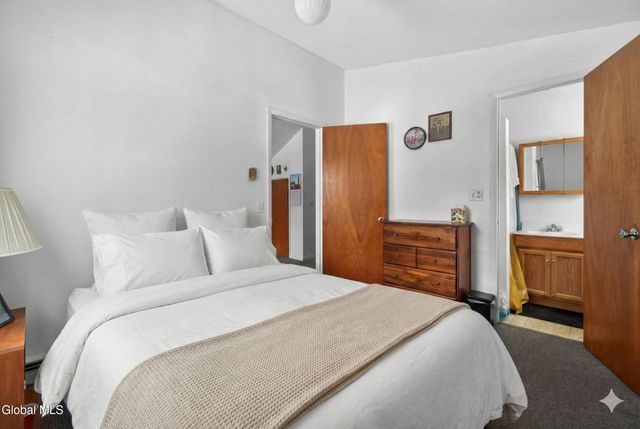 971 Kings Road, Colonie, NY 12303