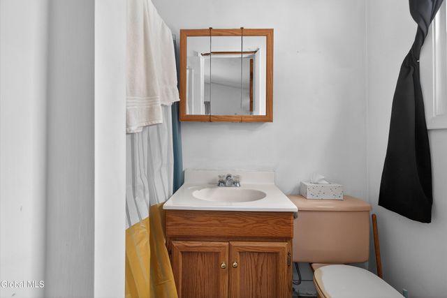 971 Kings Road, Colonie, NY 12303