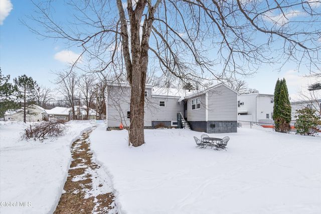 971 Kings Road, Colonie, NY 12303