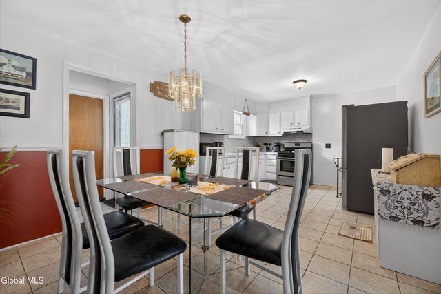 971 Kings Road, Colonie, NY 12303