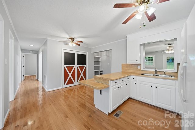 9357 Keller Avenue, Hildebran, NC 28637