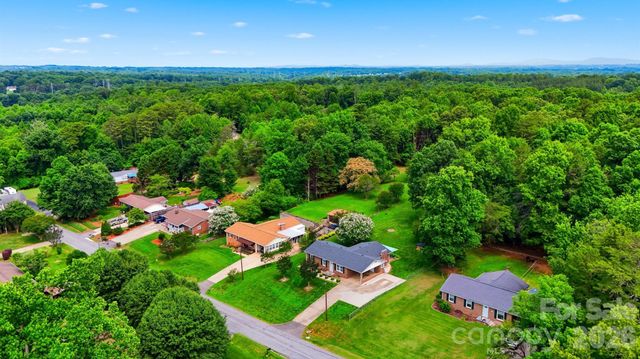 9357 Keller Avenue, Hildebran, NC 28637