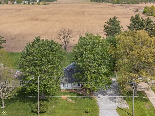 2322 N 300 W, Anderson, IN 46011