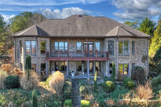 100 Foxpaw Leaf Court, Ellijay, GA 30536