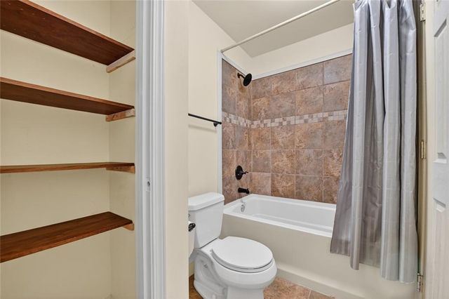 100 Foxpaw Leaf Court, Ellijay, GA 30536