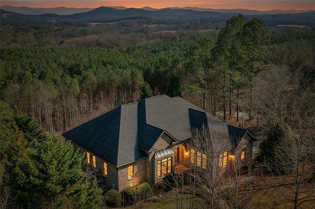 100 Foxpaw Leaf Court, Ellijay, GA 30536